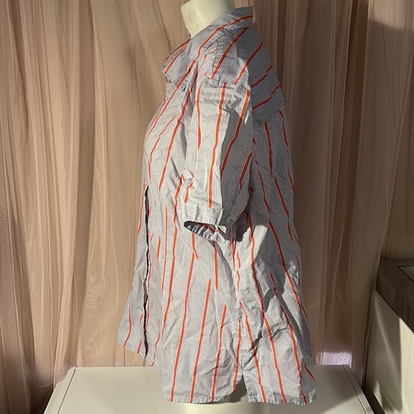 Strip Button-up - Picture 2 of 4